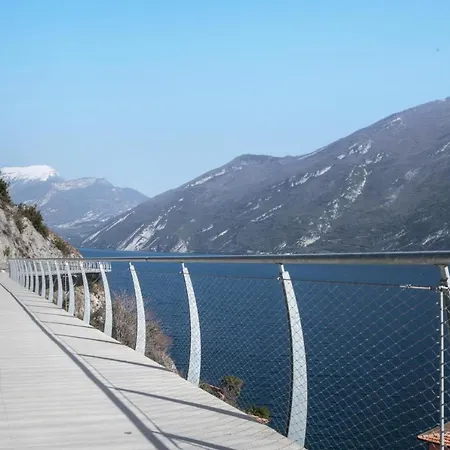 아파트 Casa Chiara Tremosine